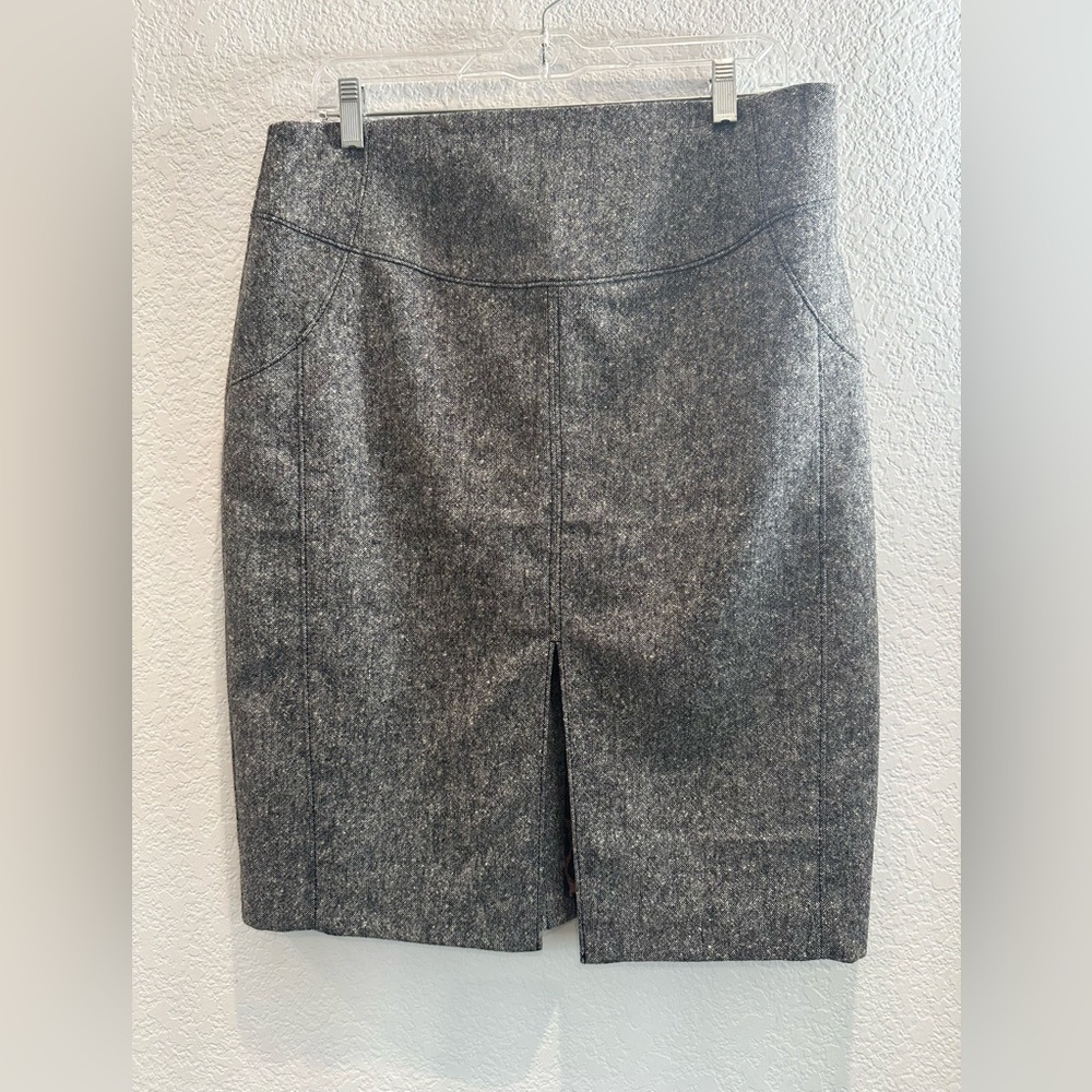 Express Gray/Black Tweed Pencil Skirt Knee-Length Work. Slit in front and back!